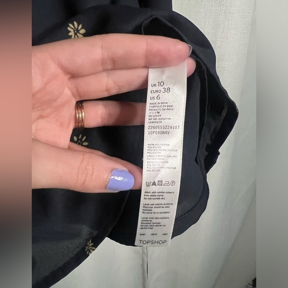 Topshop Navy Blue and Cream Floral Ruffle Long Sleeve Romper 6 - Picture 11 of 11